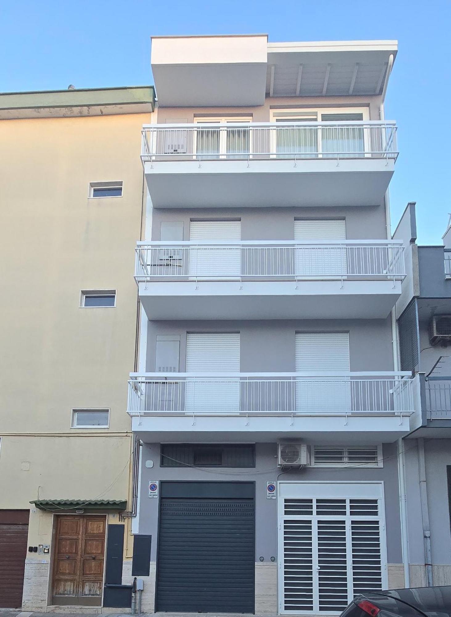 Case Vacanze 106 Maison De Charme Giovinazzo Exterior photo